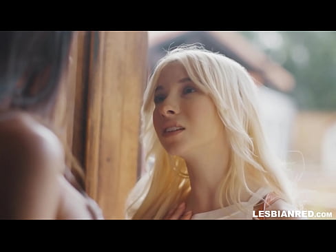 ❤️ Gadis pulang beberapa bulan kemudian dan akhirnya memakan vagina ibu tirinya ❤️❌ Hanya porno di porno id.4k-porno.ru ️❤